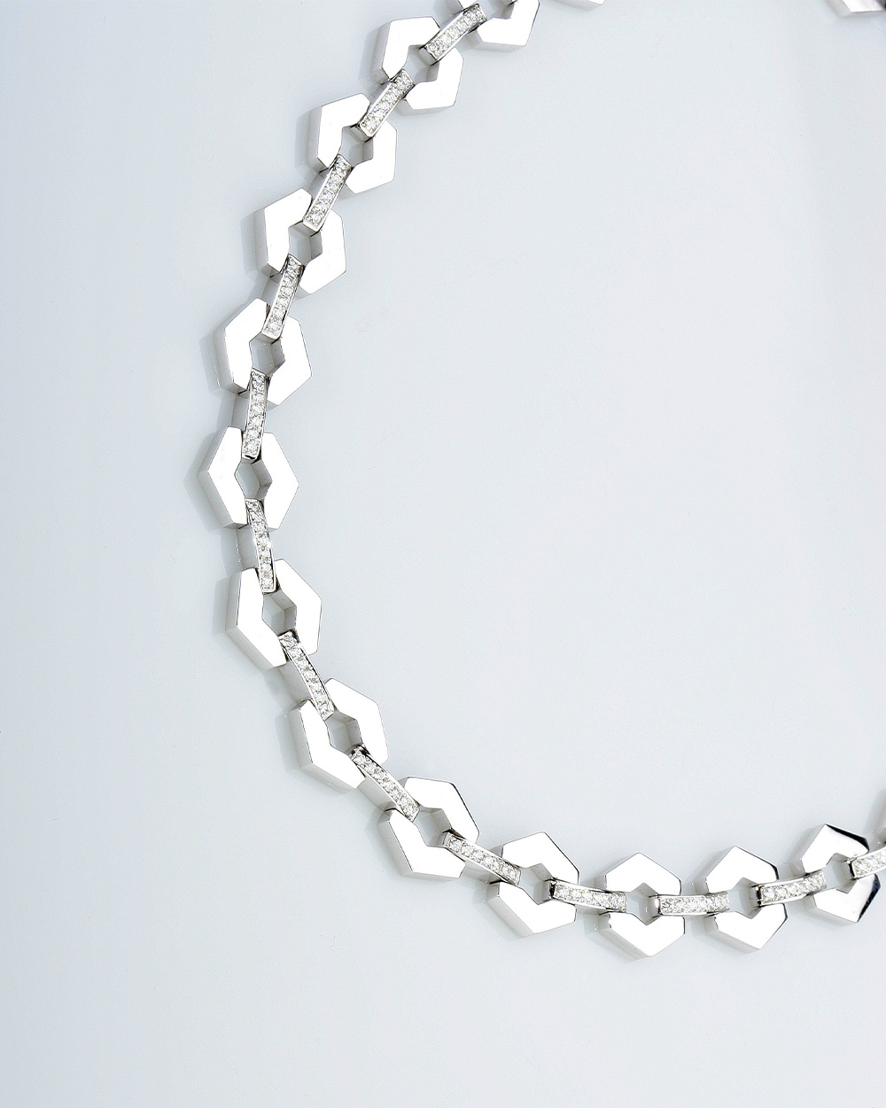 Collier Hexact – Or Blanc 18K et Diamants Blancs